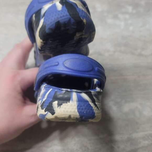 #346 Toddler Blue Crocs sz 8 - Picture 3 of 6